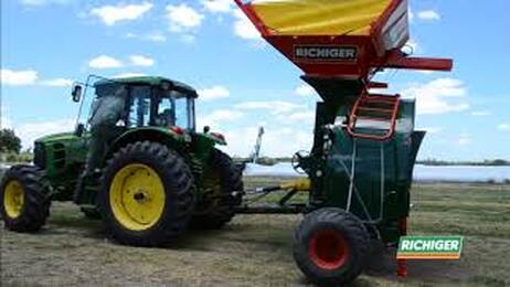Richiger R950 Grain Bagger